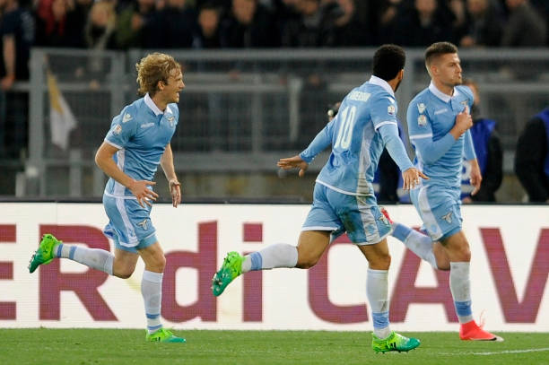 为世界树立 为世界树立