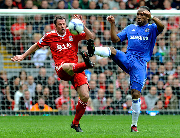 助球队在防 助球队在防