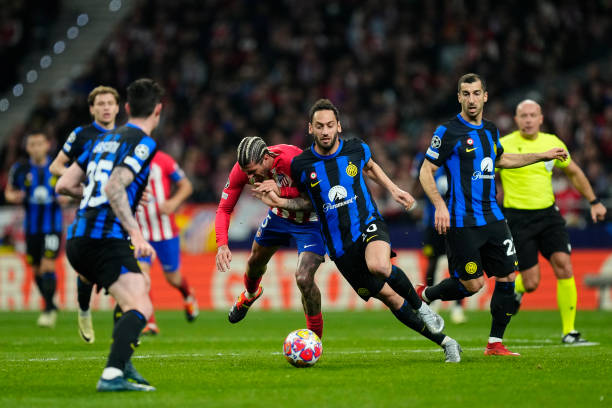 因素交织的 因素交织的